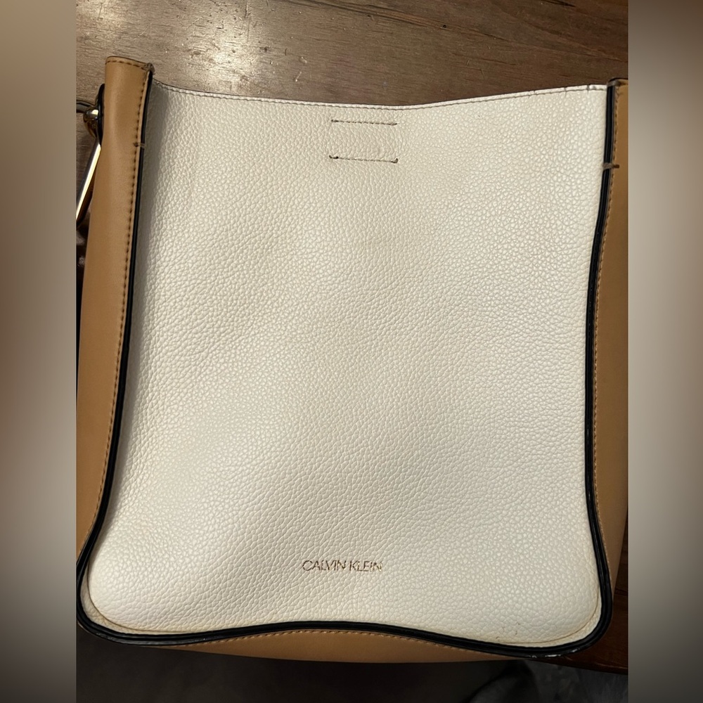Calvin Klein cross body bag with make up bag EUC
